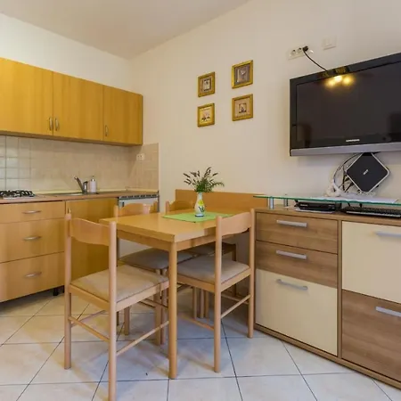 One-bedroom Crikvenica 47 Апартаменты