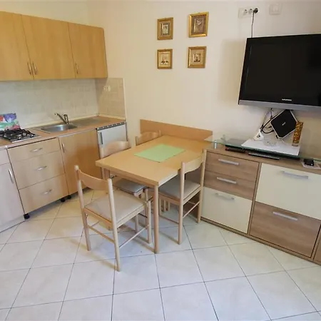 One-bedroom Crikvenica 47 公寓