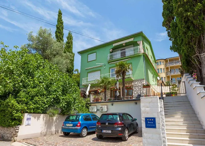 One-bedroom 47 Apartment